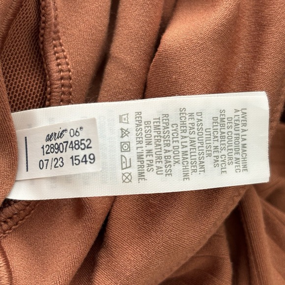 Aerie Shirt Offline Real Me Medium Super Cropped Long Sleeve Bra Top Western Sky - Picture 10 of 10